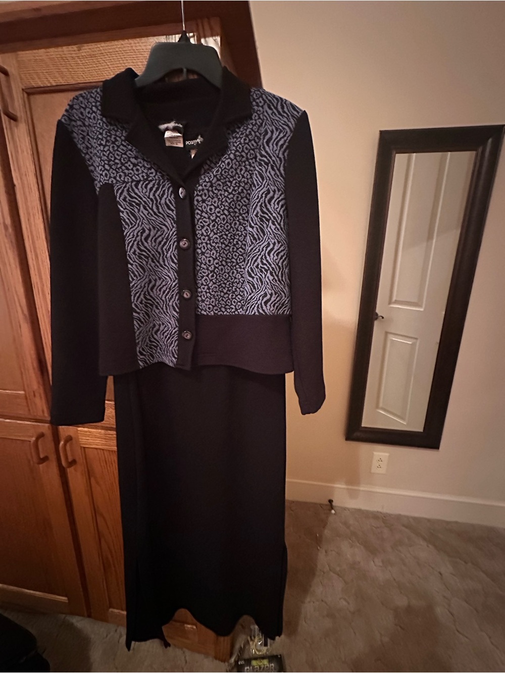 Women's Vintage Black & Blue Patterned Skirt Set